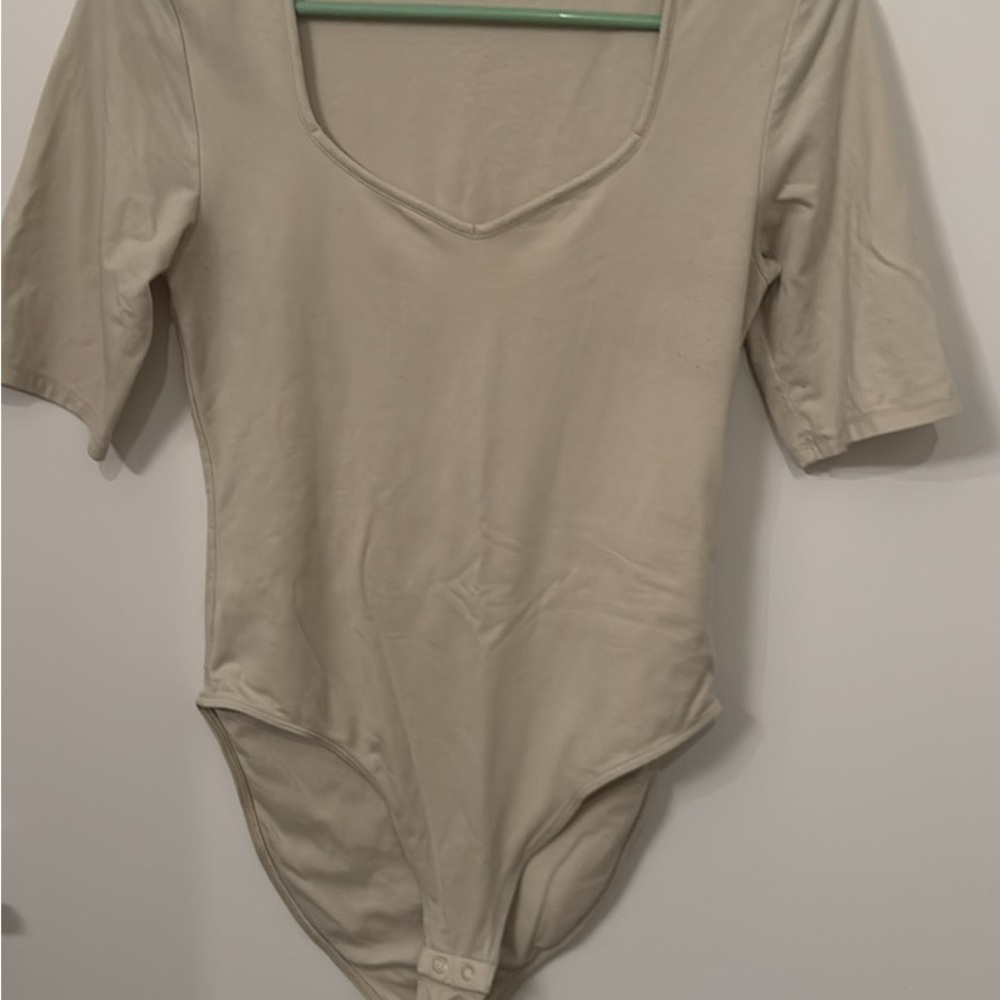 Old Navy Body Suit. Size Medium